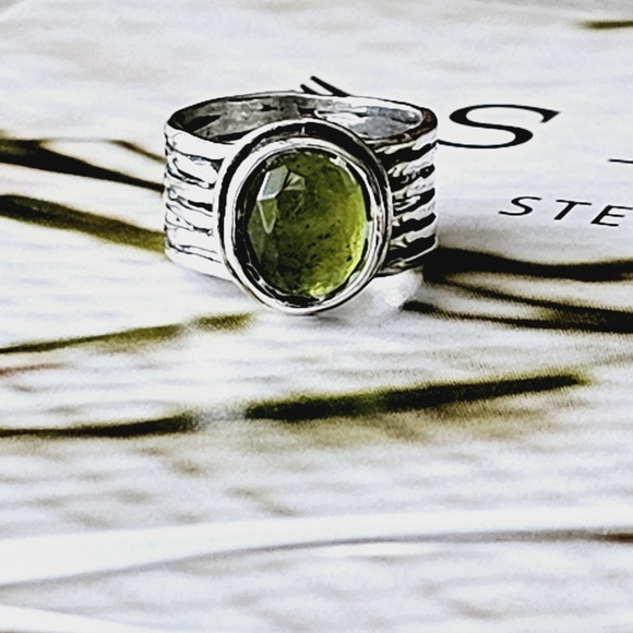 Silpada Sterling Silver Green Glass Ring R1463 Size 8 - Picture 5 of 16